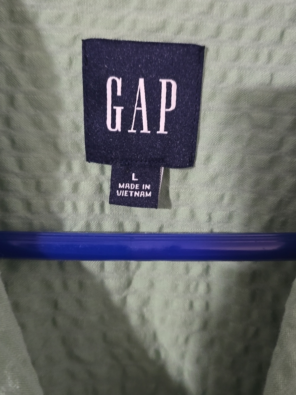 GAP - Picture 2 of 3